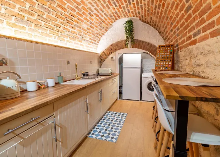 Les Voutes - Centre - De Charme - Parking Troyes